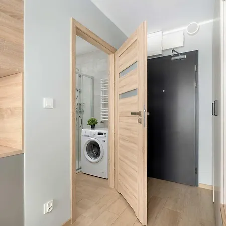 Lägenhet Comfortable For Two By Renters Poznań