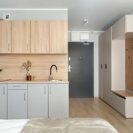 Comfortable For Two By Renters Apartment Poznan
